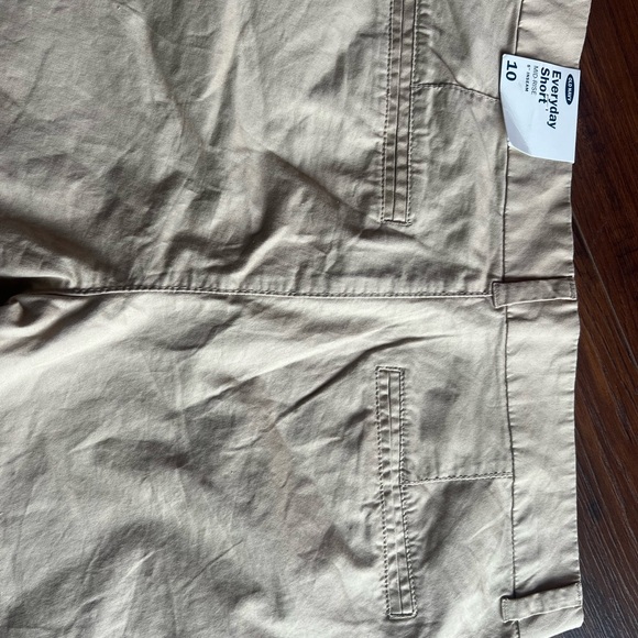 Old Navy Khaki Casual Shorts - Picture 7 of 8